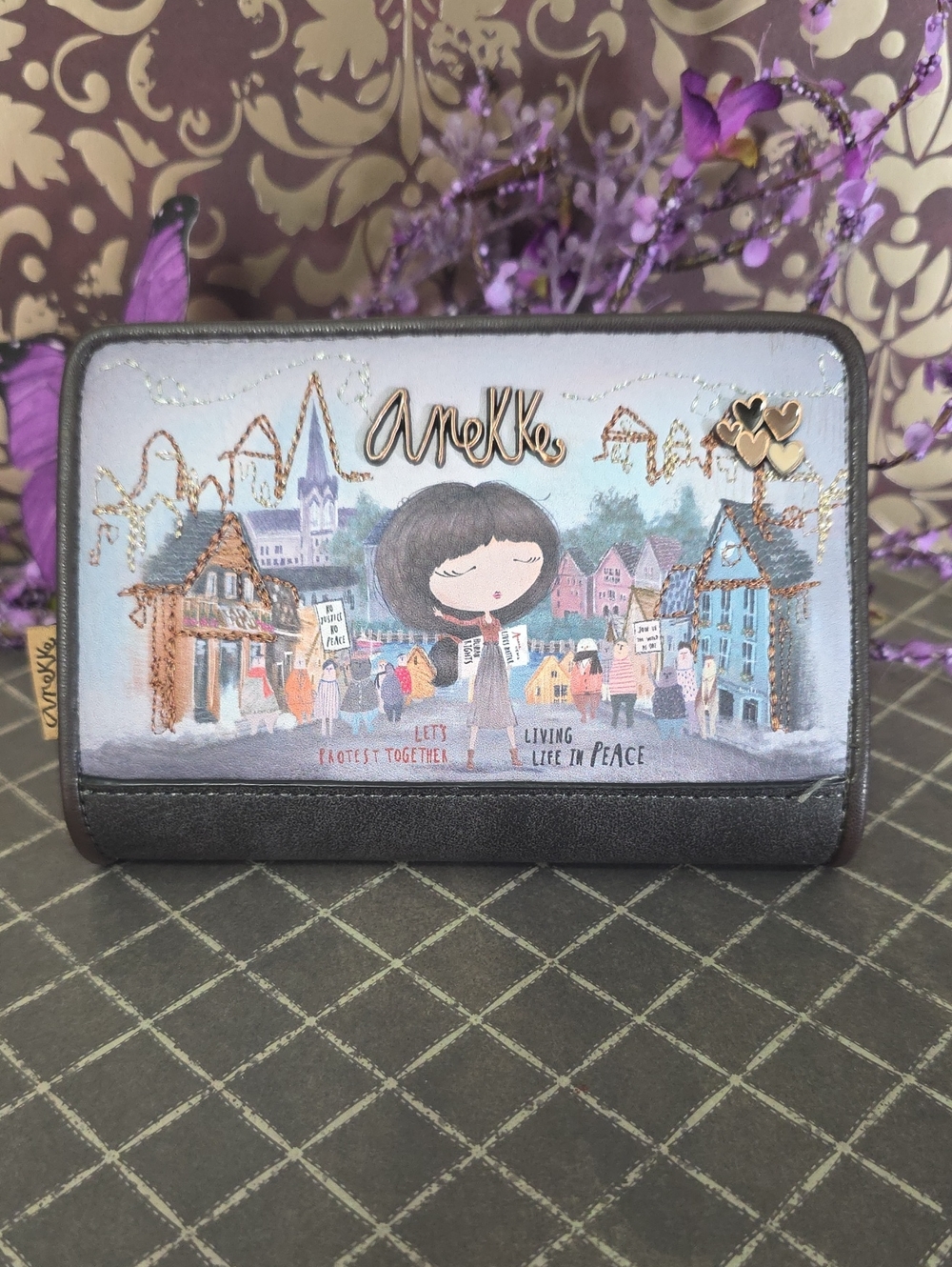 Anekke - Living Life In Peace collection *medium wallet.
